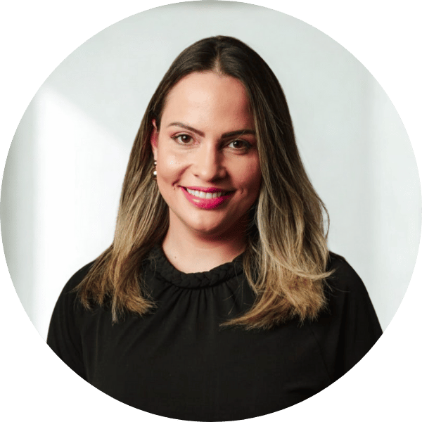 Dra Ana Carolina Cabral - MDC Odontologia