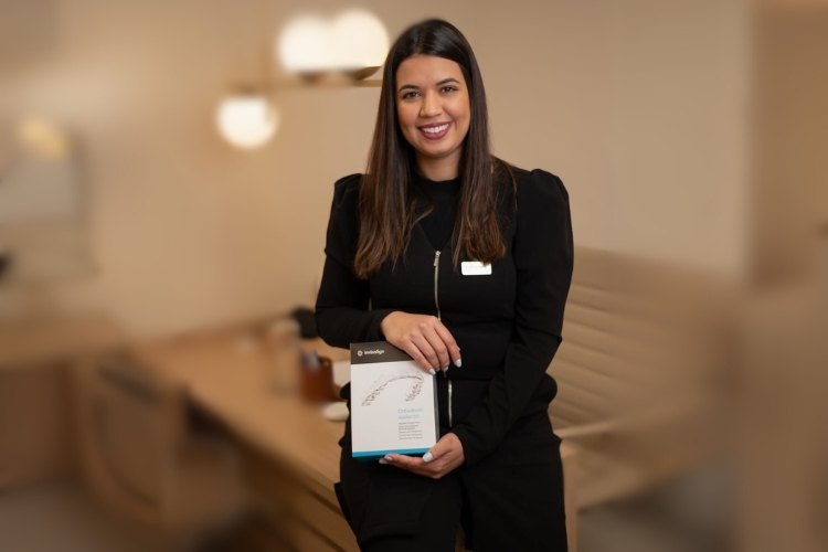 Invisalign em SP - Dra Aline Rodrigues Invisalign Doctor